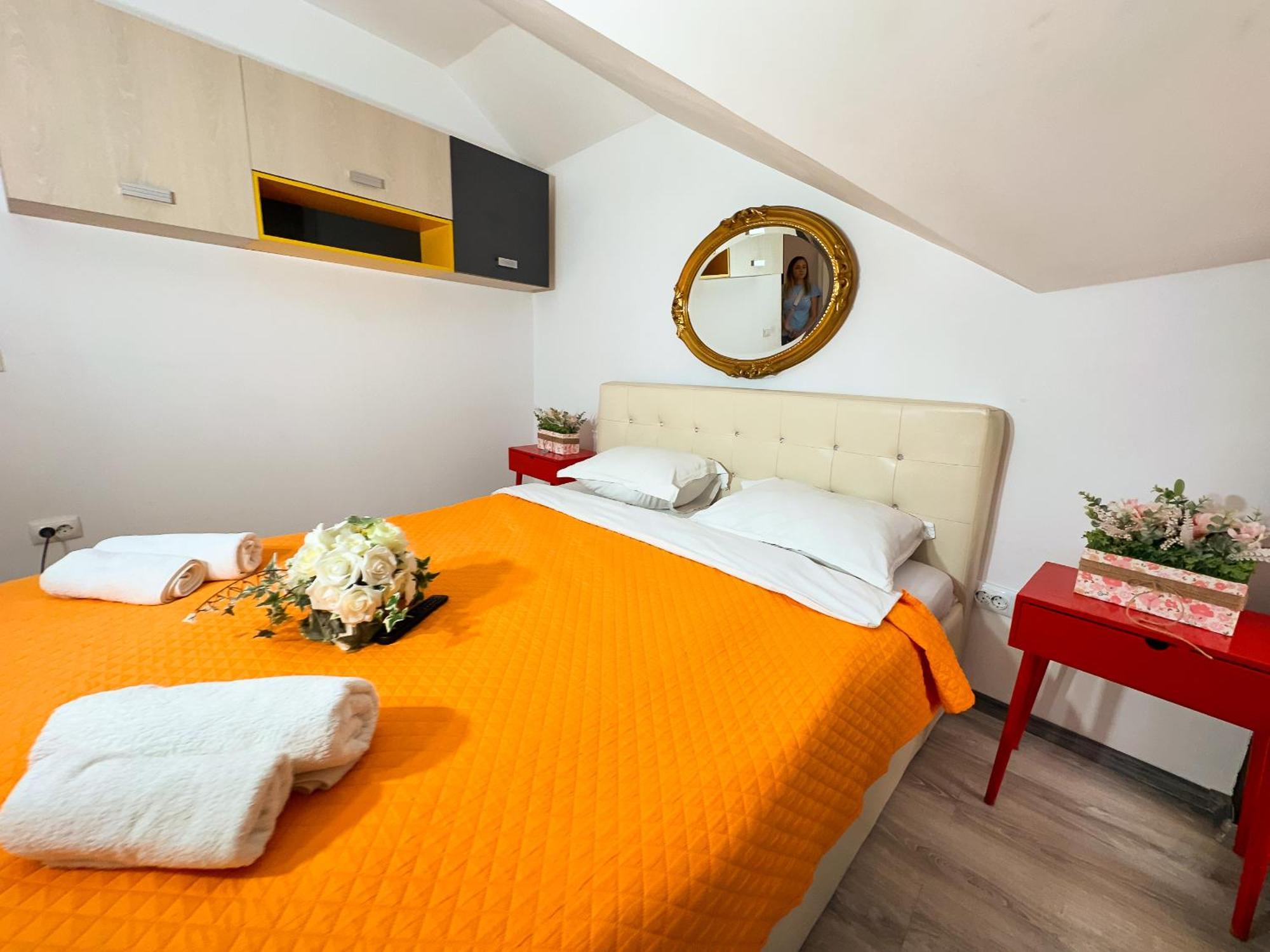 Millenium Apartment Central Craiova Dış mekan fotoğraf